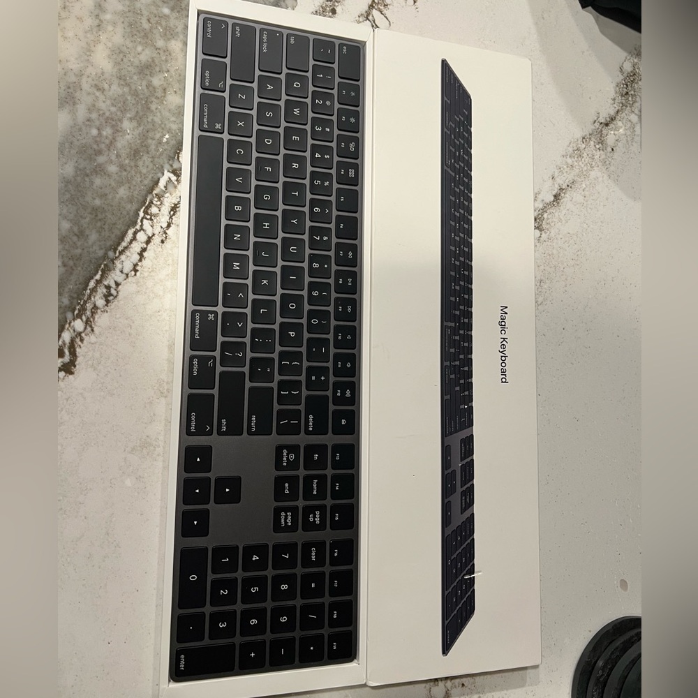 Apple Black Magic Keyboard with Numeric Keypad
